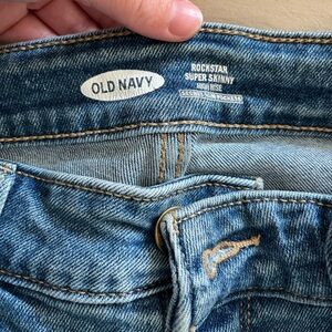 Old Navy Rockstar Super Skinny Jeans